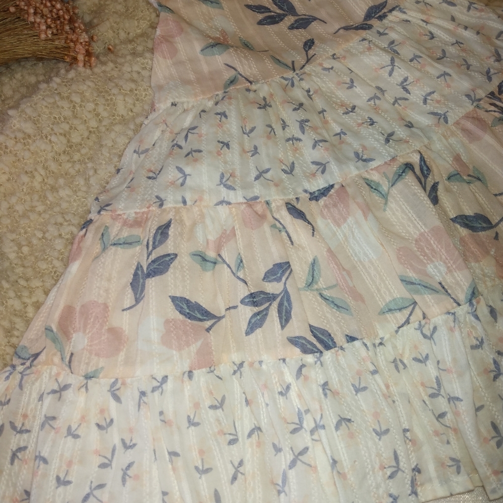 Floral Pleated Skirt - White and Blue - Picture 4 of 5